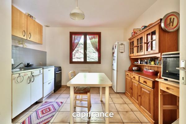 Maison à vendre 5 pièces VAUGNERAY (69) de 120m² habitable avec garage de 60m² sur parcelle de 844m²