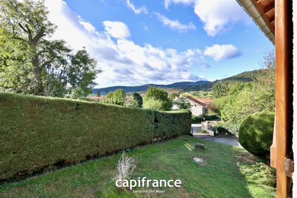 Maison à vendre 5 pièces VAUGNERAY (69) de 120m² habitable avec garage de 60m² sur parcelle de 844m²