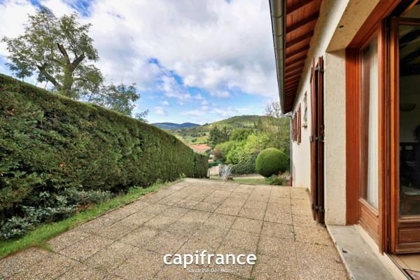 Maison à vendre 5 pièces VAUGNERAY (69) de 120m² habitable avec garage de 60m² sur parcelle de 844m²