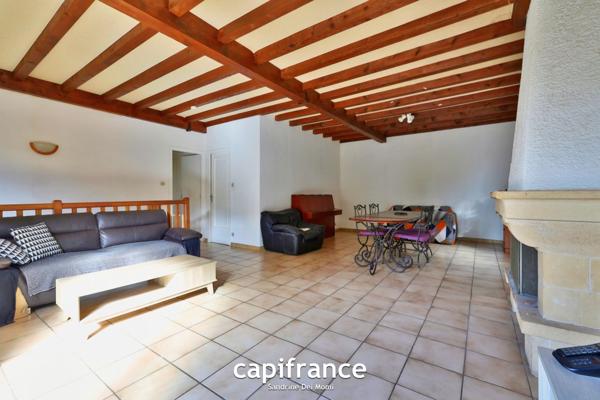 Maison à vendre 5 pièces VAUGNERAY (69) de 120m² habitable avec garage de 60m² sur parcelle de 844m²