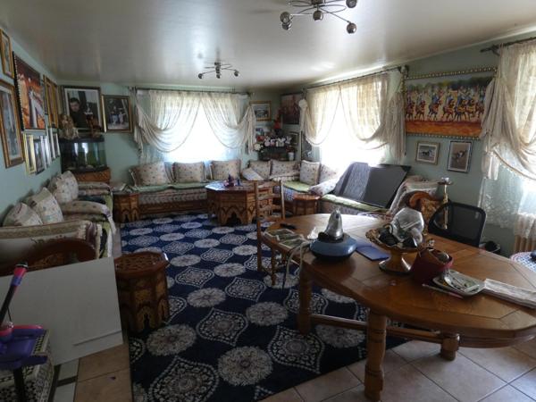 Maison 292m²,10 pièces ,7 chambres,dépendances,sur, 17000 m² de terrain