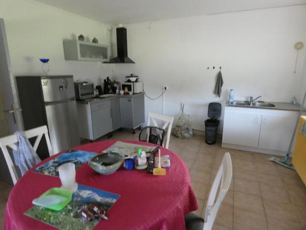 Maison 292m²,10 pièces ,7 chambres,dépendances,sur, 17000 m² de terrain