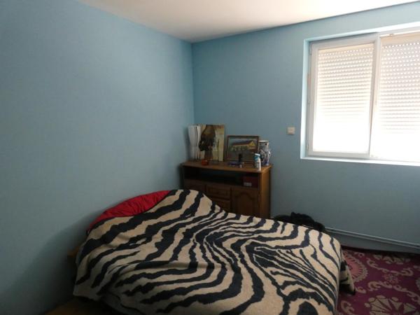 Maison 292m²,10 pièces ,7 chambres,dépendances,sur, 17000 m² de terrain