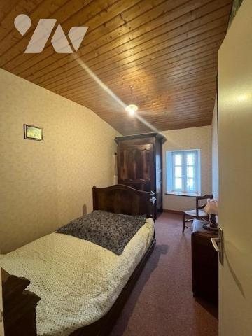 Maison + gite 8 pièces dependance garage jardin