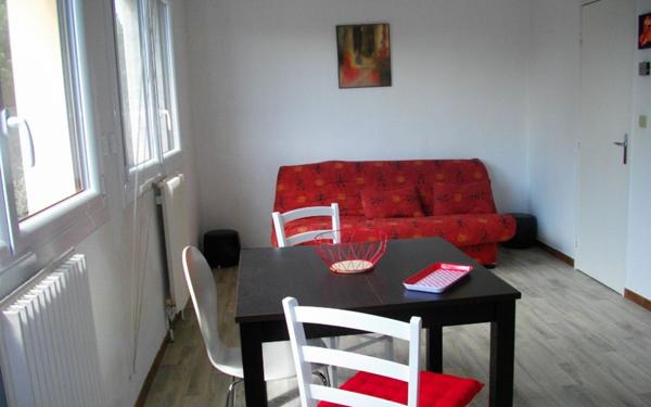 Appartement à louer    1 pièce • 25,61 m2 Bourges