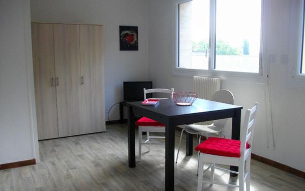 Appartement à louer    1 pièce • 25,61 m2 Bourges