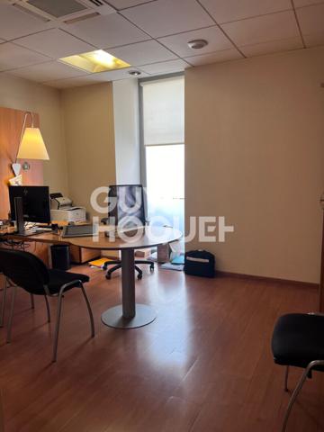 Local commercial Grenade 53 m2