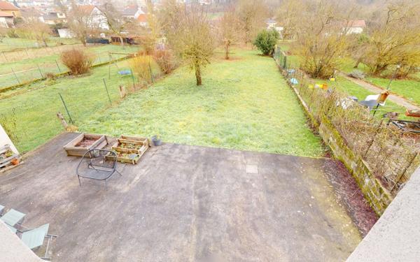 Immeuble à vendre    7 pièces •  Hayange