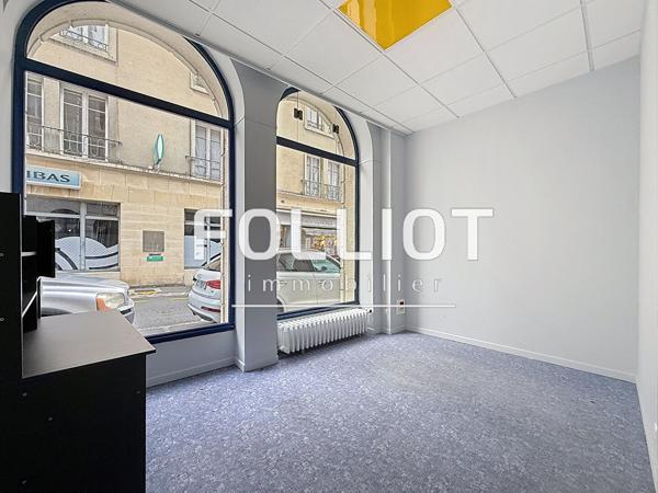 A VENDRE Plein centre Murs commerciaux Coutances 50200