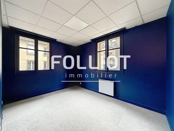 A VENDRE Plein centre Murs commerciaux Coutances 50200