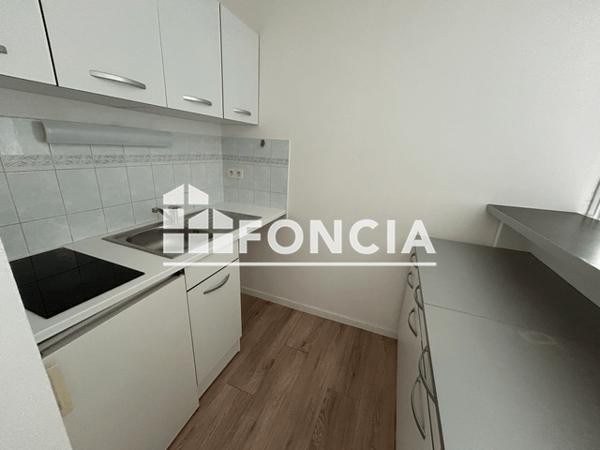 Location Appartement 2 pièces 36.17 m² - 6 RUE JEAN LAILLET Chartres 28000