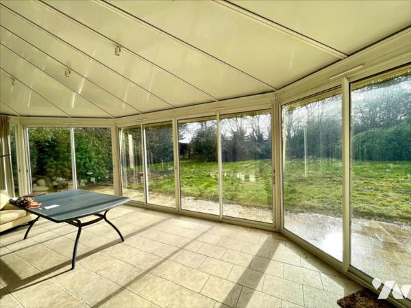 Maison 9 pièces avec sous-sol complet