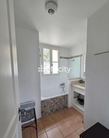 Maison
         4 pièces
        - 55 m² Exclusivité 387 500 € *