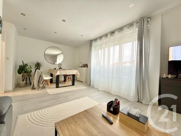 Appartement F3 à vendre  3 pièces - 68,82 m2 LIVRY GARGAN - 93