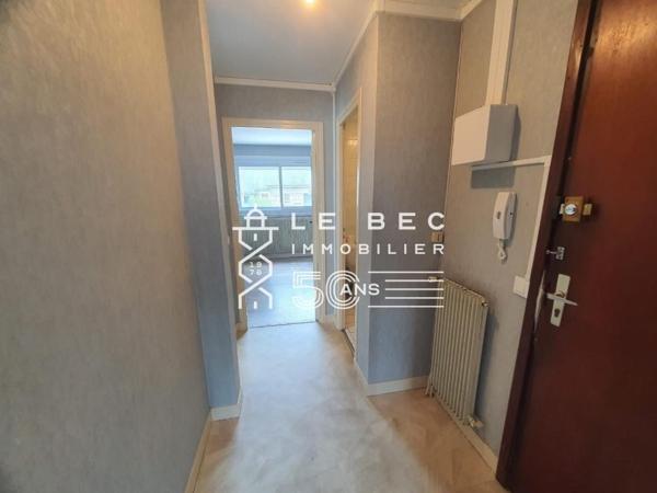 LORIENT : Appartement T2 fonctionnel avec cave