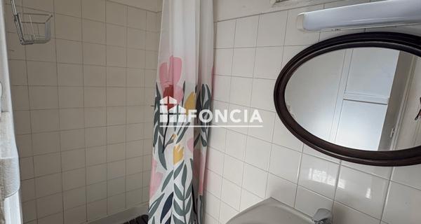 À vendre Maison 6 pièces 209 m² - Orange 84100