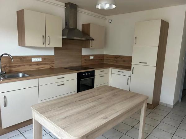 Appartement à louer 3 pièces 73m²