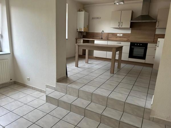 Appartement à louer 3 pièces 73m²