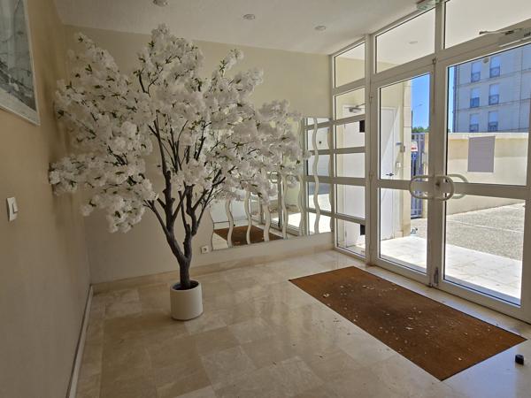Appartement
                                                                                                                                                                                                                                                                                                                        1 pièce(s)                                                                                                                                                                                                                                                                                                                              26  m²
