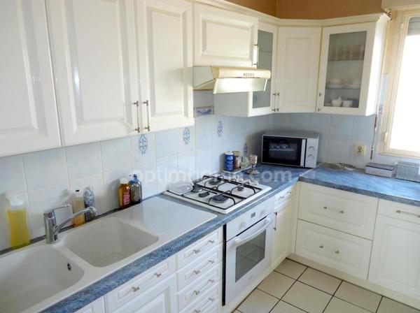 Appartement 3 pièces / 1 Chambre - Balcon - 59 m2 - 124 000 € FAI