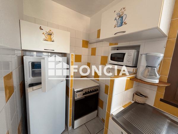 Location Studio meublé 29.33 m² - Greoux Les Bains 04800