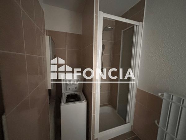 Location Studio meublé 29.33 m² - Greoux Les Bains 04800