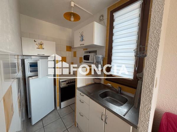 Location Studio meublé 29.33 m² - Greoux Les Bains 04800