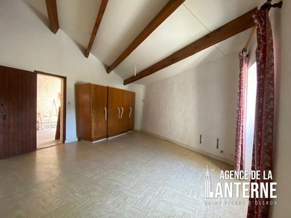 SAINT-PIERRE D'OLERON - MAISON 179 m² - TERRAIN 412 m²