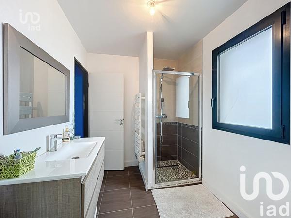 Maison à vendre 6 pièces 162 m² Saint-André-de-Seignanx