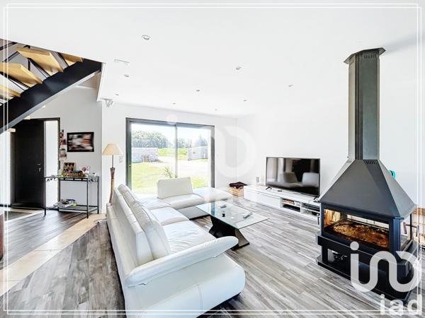 Maison à vendre 6 pièces 162 m² Saint-André-de-Seignanx