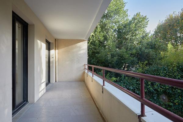 Bordeaux Croix Blanche - Appartement 4 pièces avec terrasse