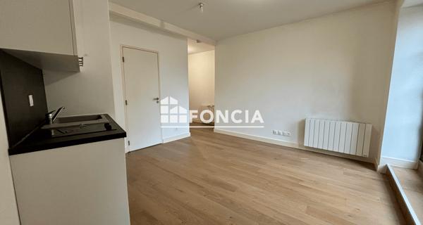 Location Studio 28.75 m² - Caluire-et-cuire 69300