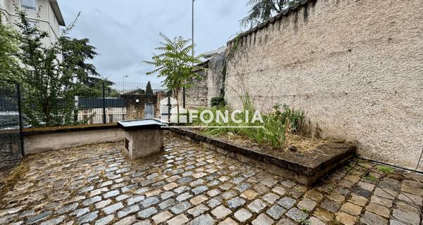 Location Studio 28.75 m² - Caluire-et-cuire 69300