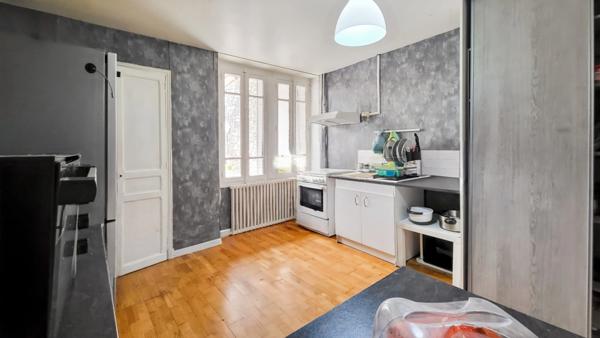 Maison à vendre 8 pièces MONTREJEAU (31)
