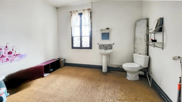 Maison à vendre 8 pièces MONTREJEAU (31)