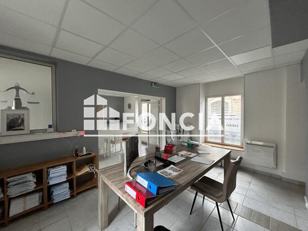 Location Local commercial 4 pièces 81.42 m² - 1/3 RUE KENNEDY Charleville Mezieres 08000