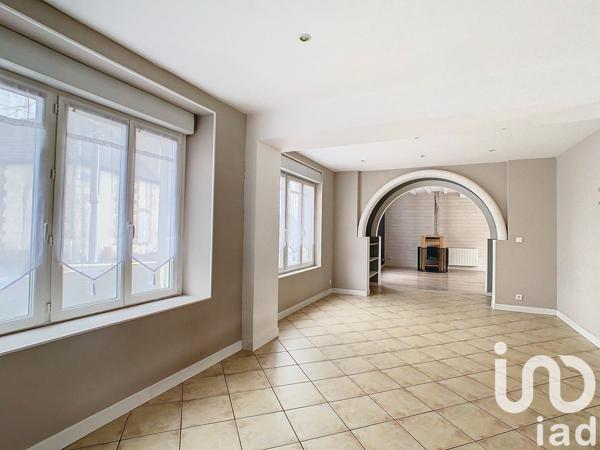 Maison traditionnelle 6 pièces de 147 m² à Broussy-le-Grand (51230)