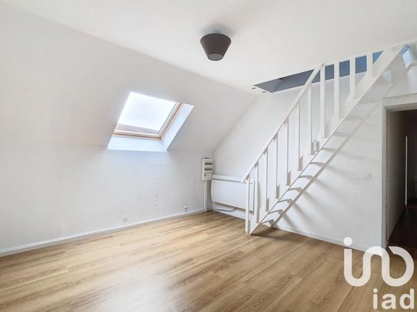 Maison traditionnelle 6 pièces de 147 m² à Broussy-le-Grand (51230)