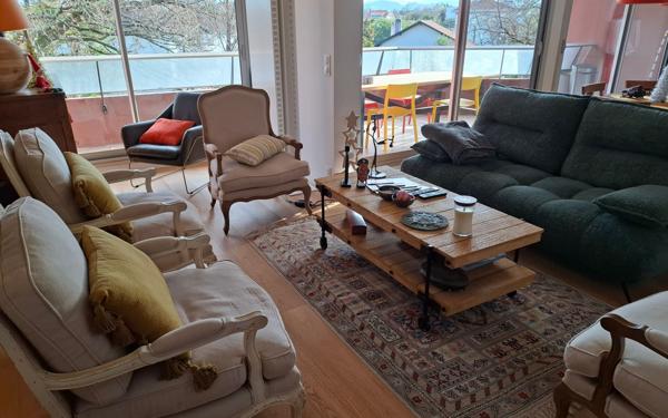 Appartement à vendre    3 pièces • 97 m2 Bayonne