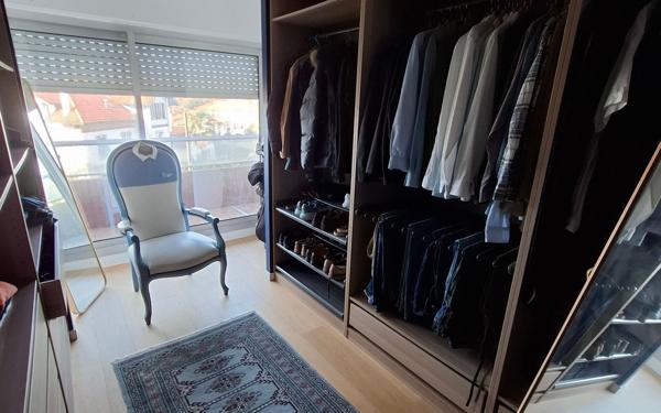 Appartement à vendre    3 pièces • 97 m2 Bayonne