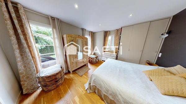 Plain-pied 4 chambres avec piscine et garage