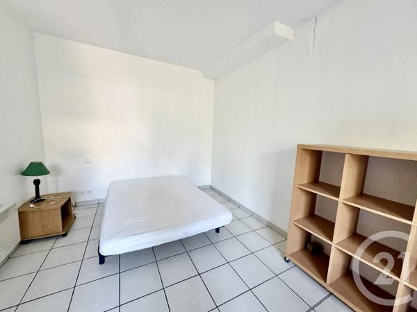 Immeuble à vendre  229,50 m 2   RODEZ  - 12