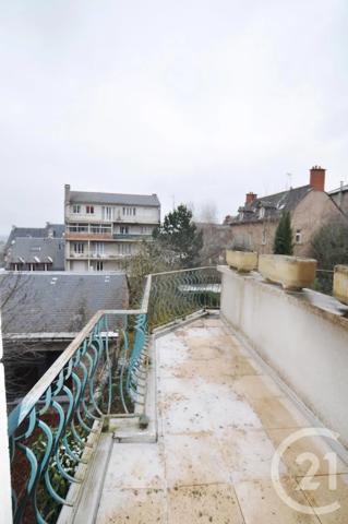 Immeuble à vendre  229,50 m 2   RODEZ  - 12