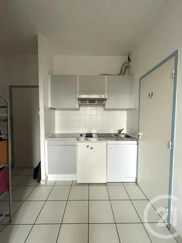 Immeuble à vendre  229,50 m 2   RODEZ  - 12