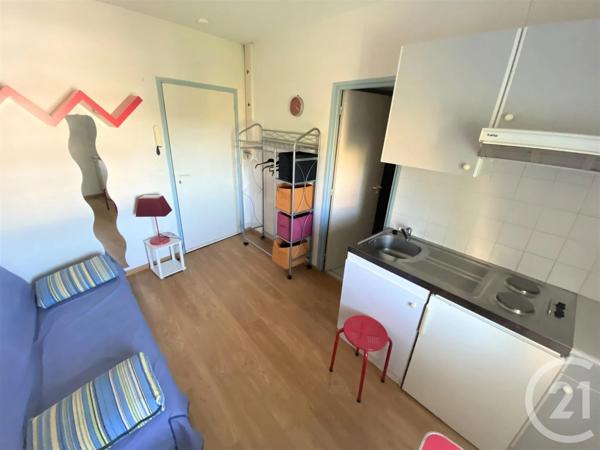 Immeuble à vendre  229,50 m 2   RODEZ  - 12