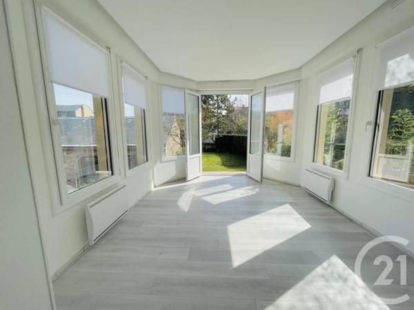 Immeuble à vendre  229,50 m 2   RODEZ  - 12