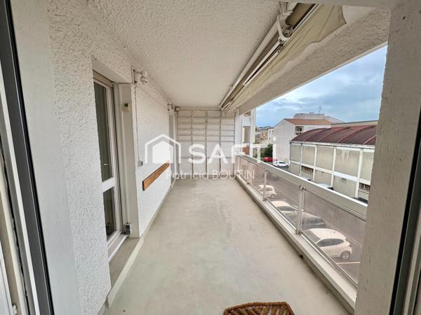 APPARTEMENT 2 CHAMBRES + CAVE ET PLACE DE PARKING COUVERTE A NIORT !