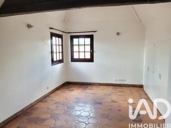 Location appartement 3 pièces 71 m² Rochefort-en-Yvelines