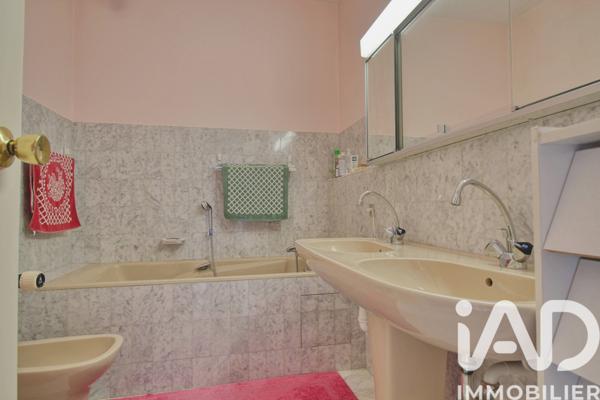 Appartement à vendre 7 pièces 143 m² Avrillé