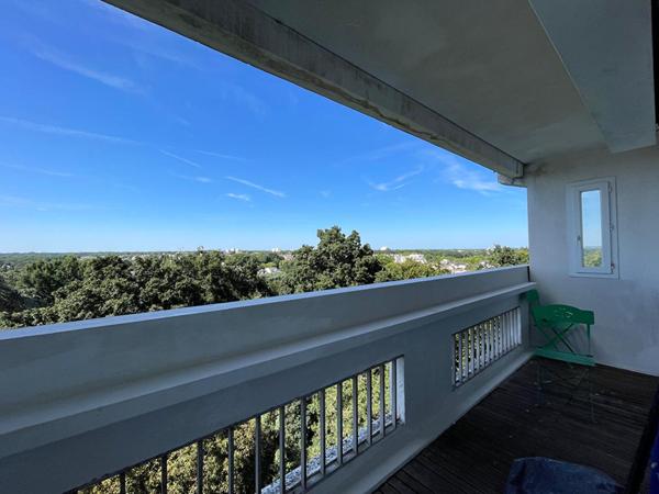 Appartement Nantes 2 pièce(s) 55.33 m2 - balcon et garage